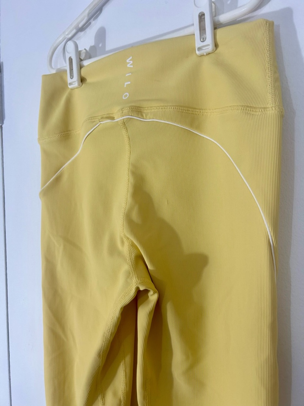 Wilo The Label Butter Yellow High-Rise Women’s Leggings Size Medium - Picture 8 of 11